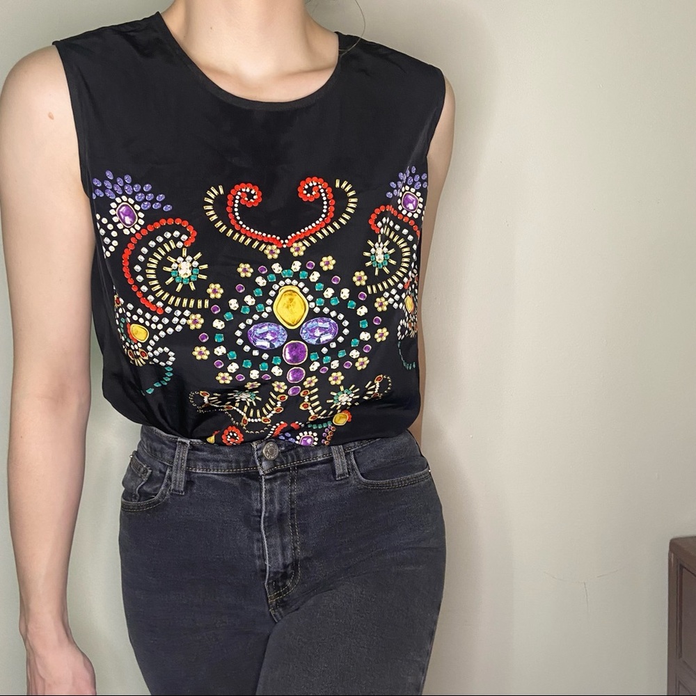 Scarf motif silky sleeveless top